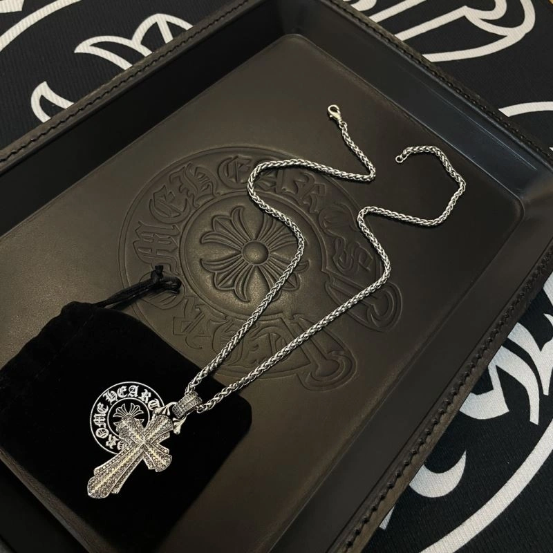 Bright Chrome Hearts Necklaces 242751