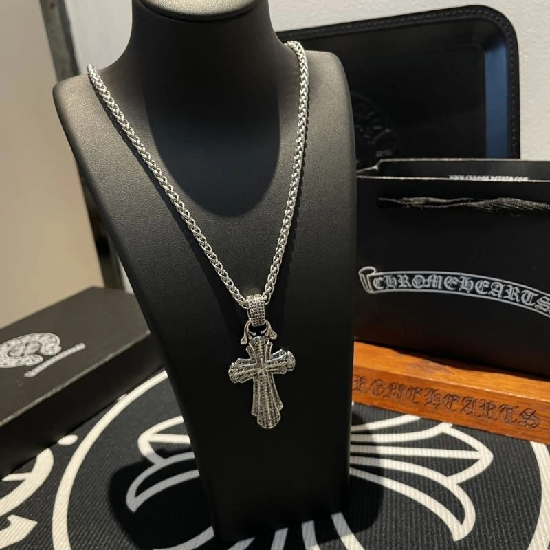 Bright Chrome Hearts Necklaces 242751