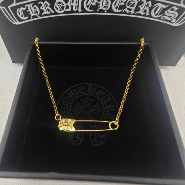 Compact Chrome Hearts Necklaces 242733