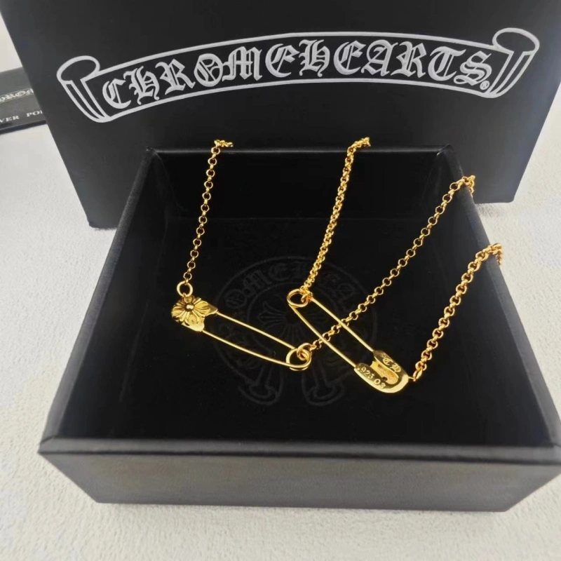 Compact Chrome Hearts Necklaces 242733