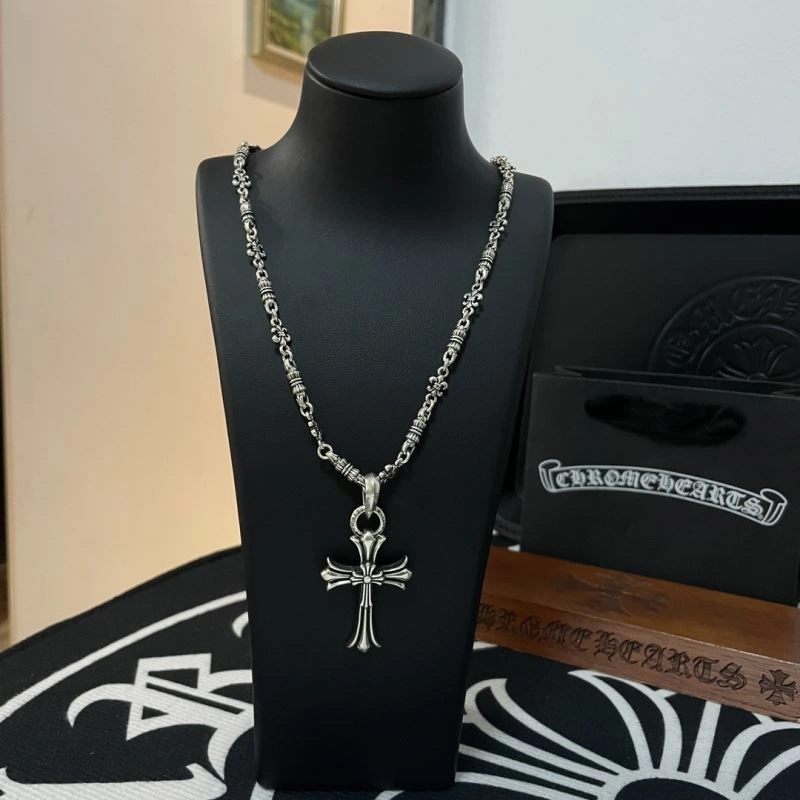 Lightweight Chrome Hearts Necklaces 242721