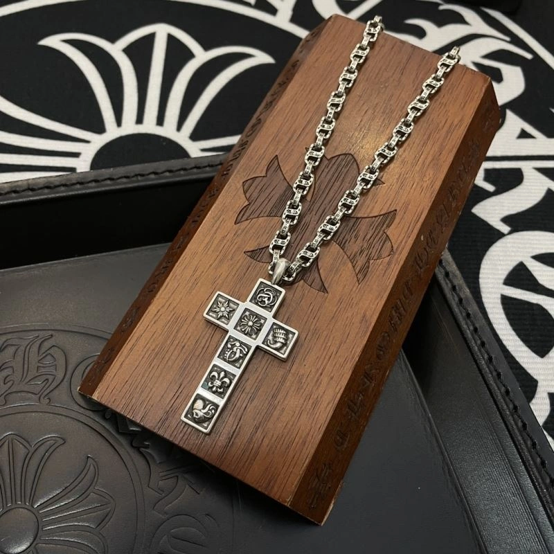 Flexible Chrome Hearts Necklaces 242671