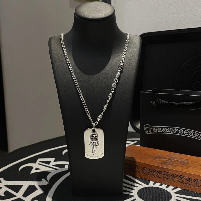 Sleek Chrome Hearts Necklaces 242686