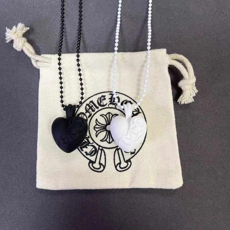 Snug Chrome Hearts Necklaces 242681