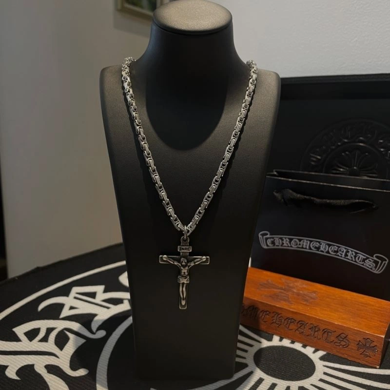 Unique Chrome Hearts Necklaces 242656