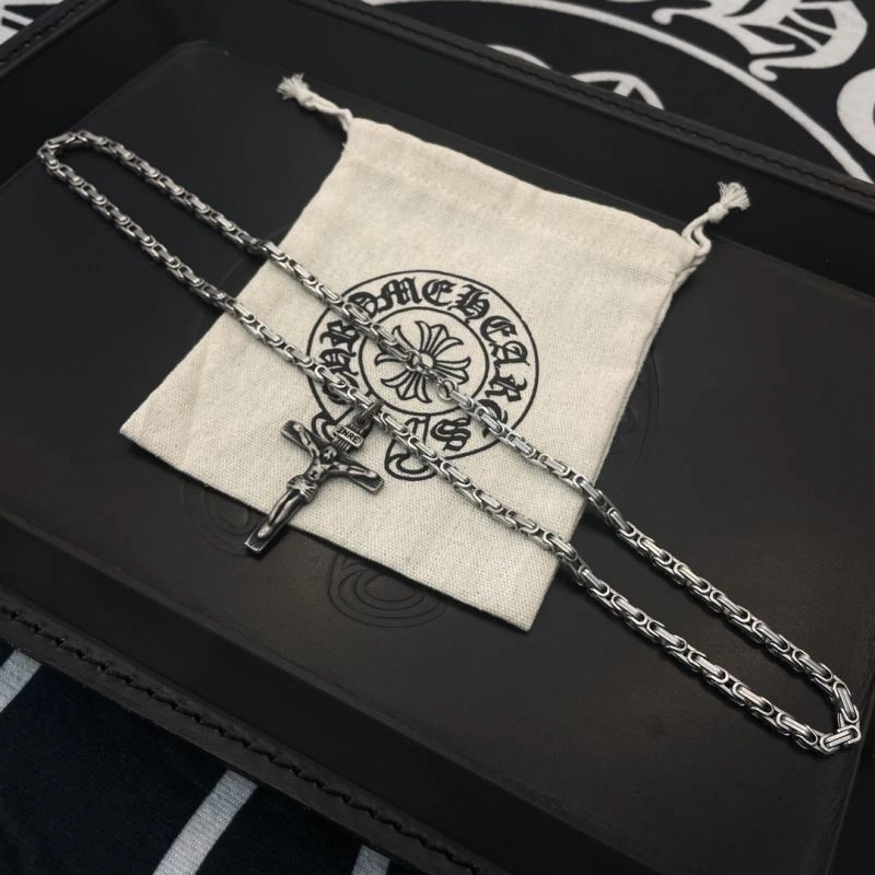 Unique Chrome Hearts Necklaces 242656