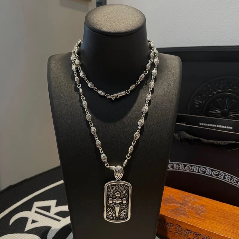 Snug Chrome Hearts Necklaces 242657