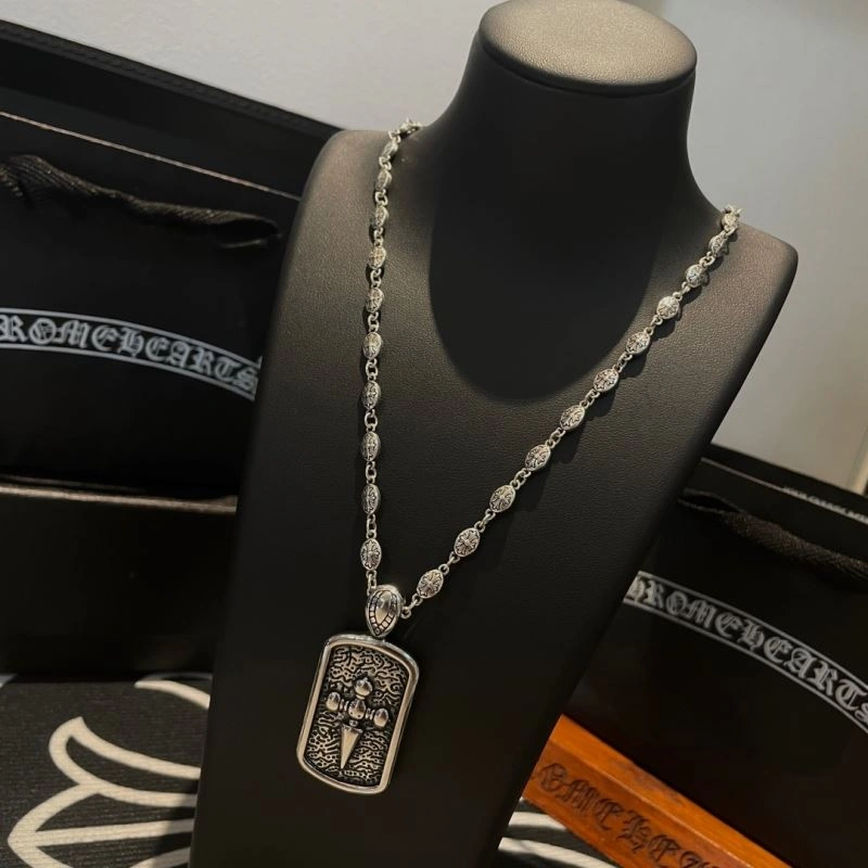 Snug Chrome Hearts Necklaces 242657
