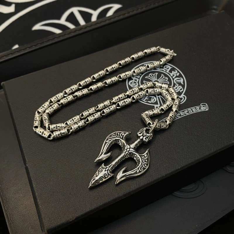 Breathable Chrome Hearts Necklaces 242634