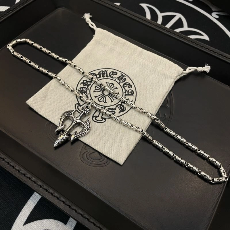 Breathable Chrome Hearts Necklaces 242634