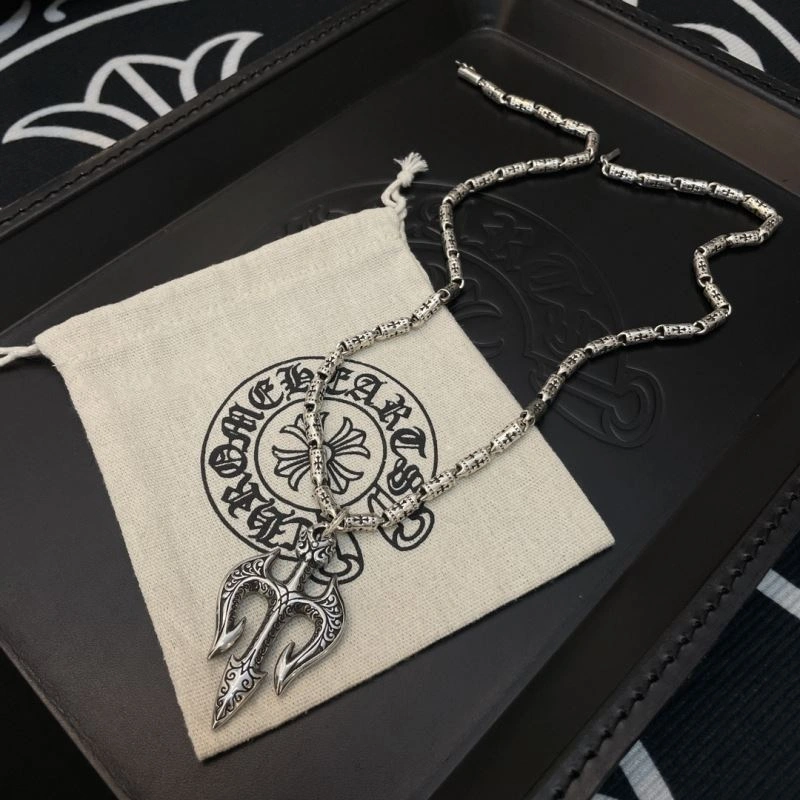 Breathable Chrome Hearts Necklaces 242634