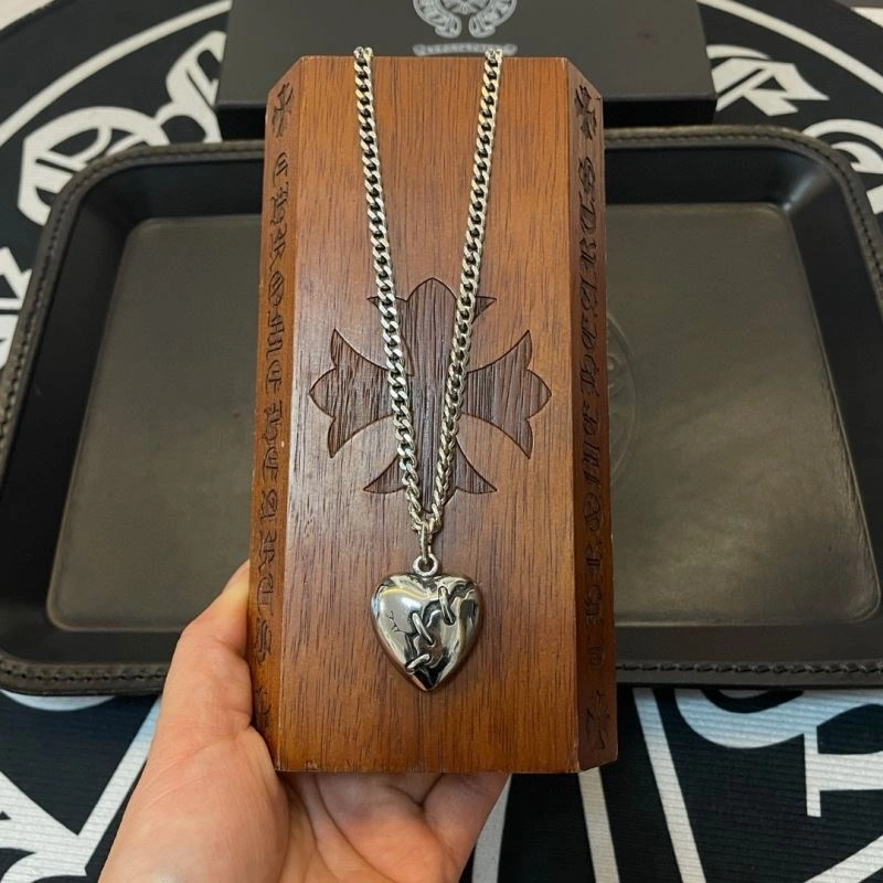 Bright Chrome Hearts Necklaces 242623