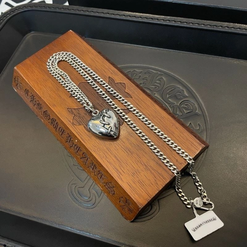 Bright Chrome Hearts Necklaces 242623