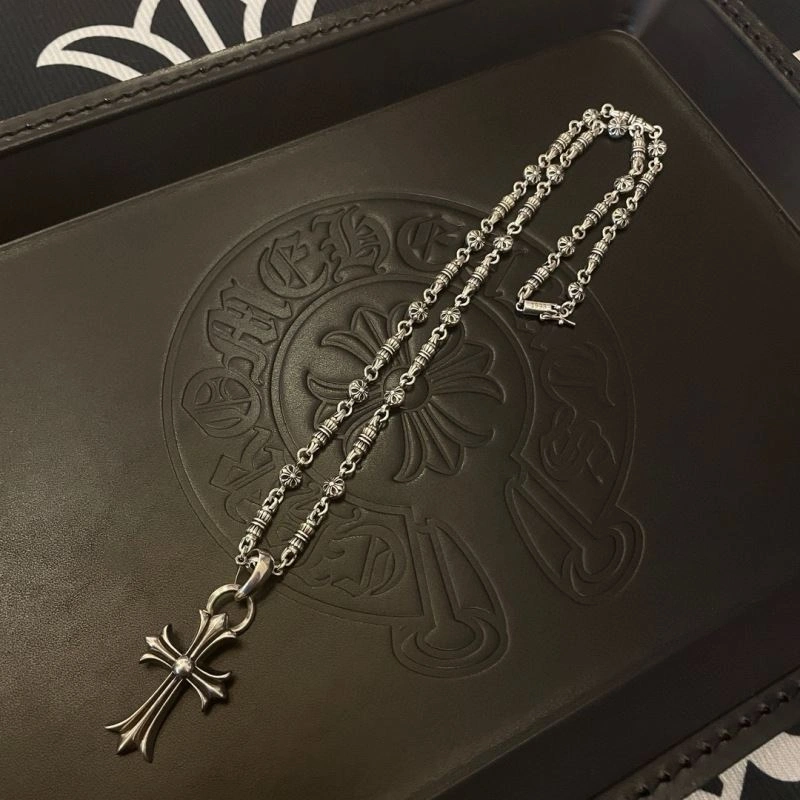 Cozy Chrome Hearts Necklaces 242507