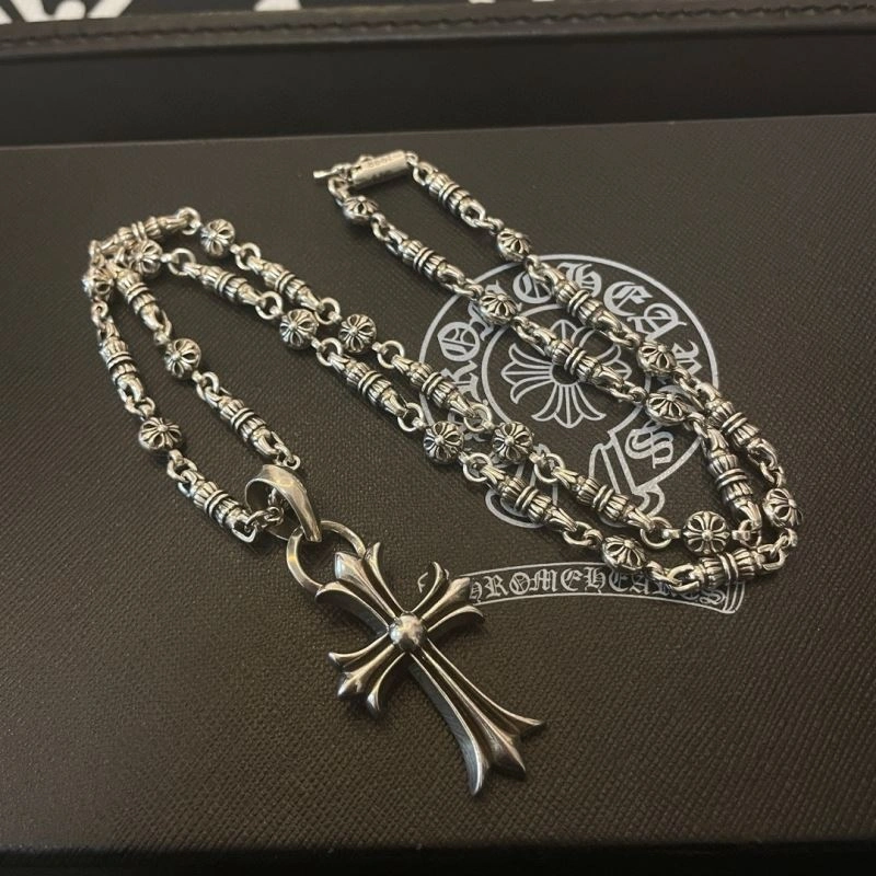 Cozy Chrome Hearts Necklaces 242507