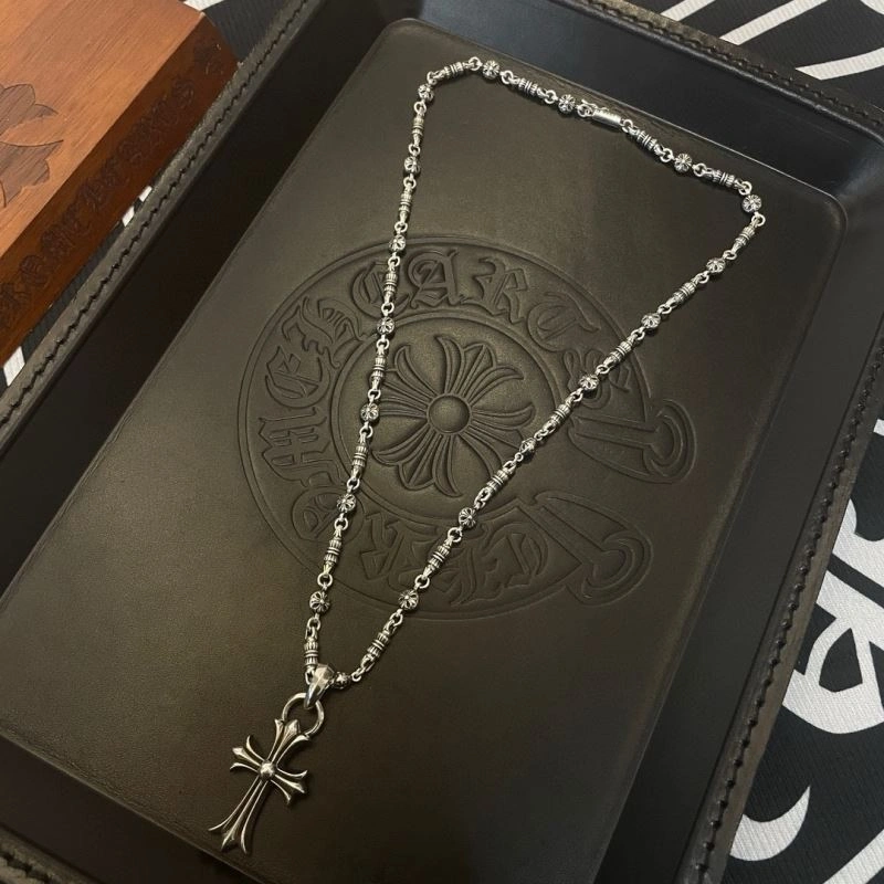 Cozy Chrome Hearts Necklaces 242507