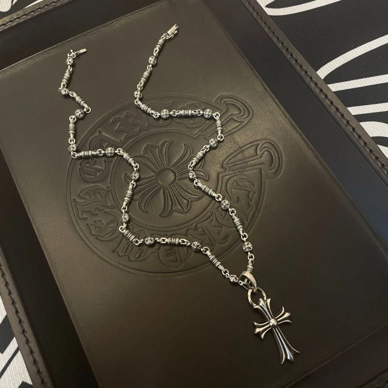 Cozy Chrome Hearts Necklaces 242507