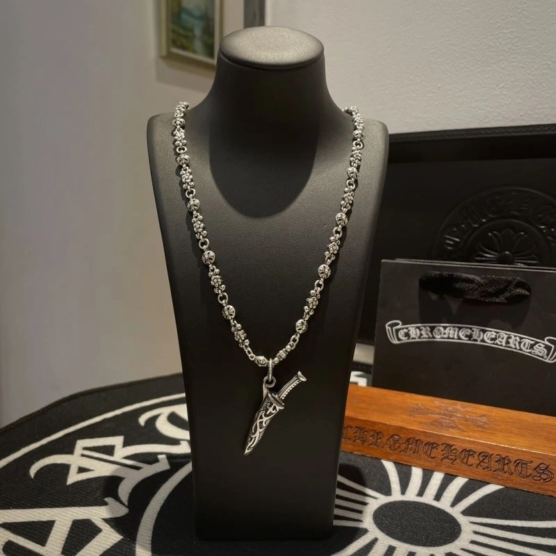 Snug Chrome Hearts Necklaces 242445