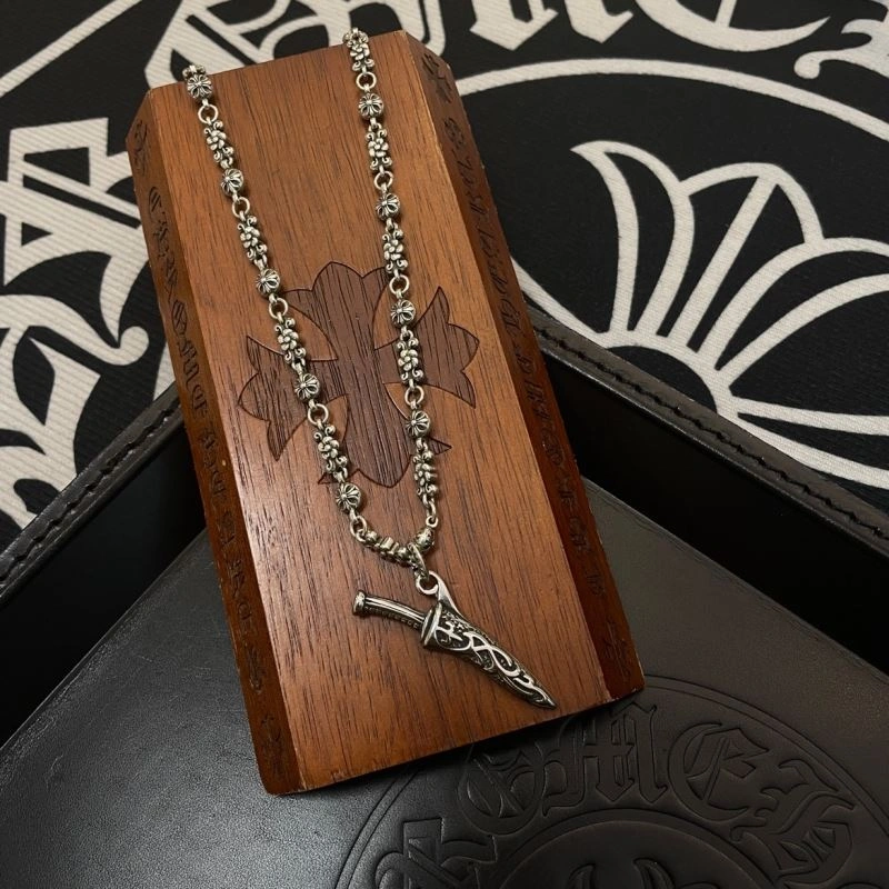 Snug Chrome Hearts Necklaces 242445
