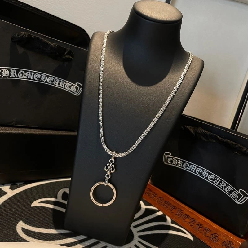 Lightweight Chrome Hearts Necklaces 242428