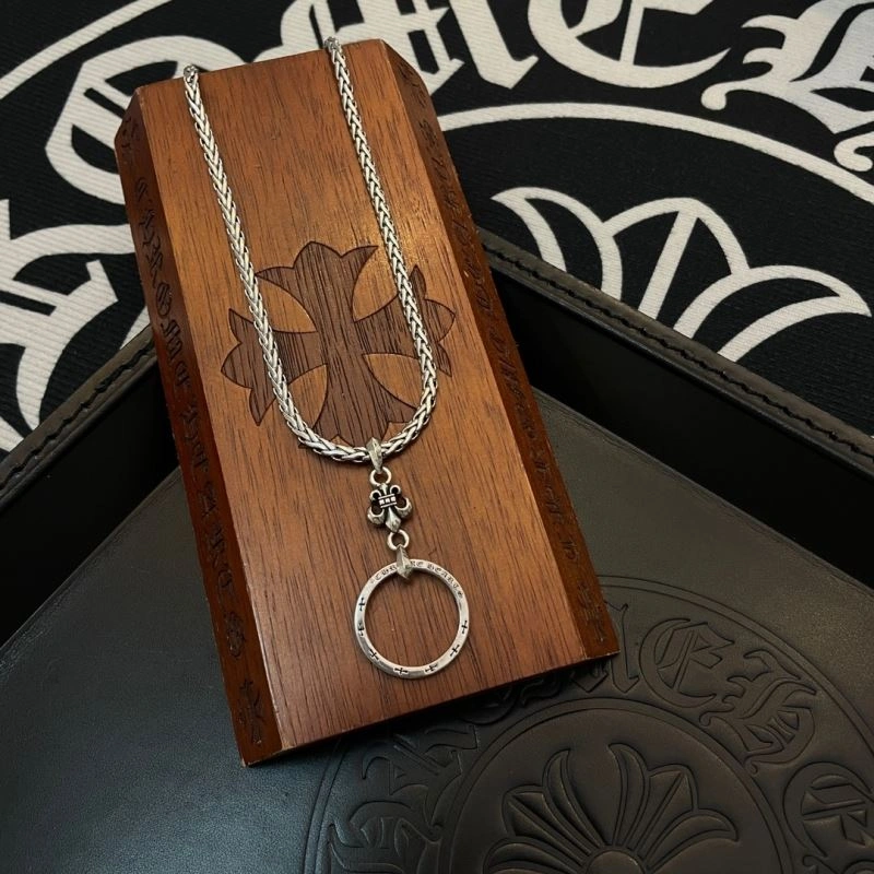 Lightweight Chrome Hearts Necklaces 242428