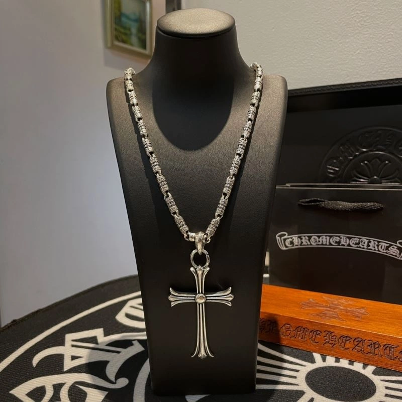 Contemporary Chrome Hearts Necklaces 242396