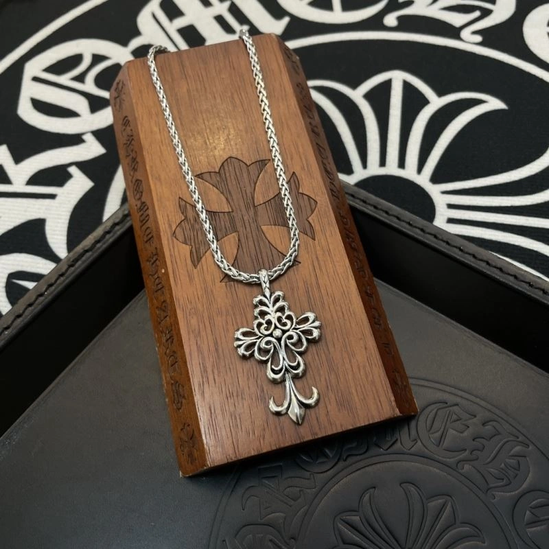 Sustainable Chrome Hearts Necklaces 242394