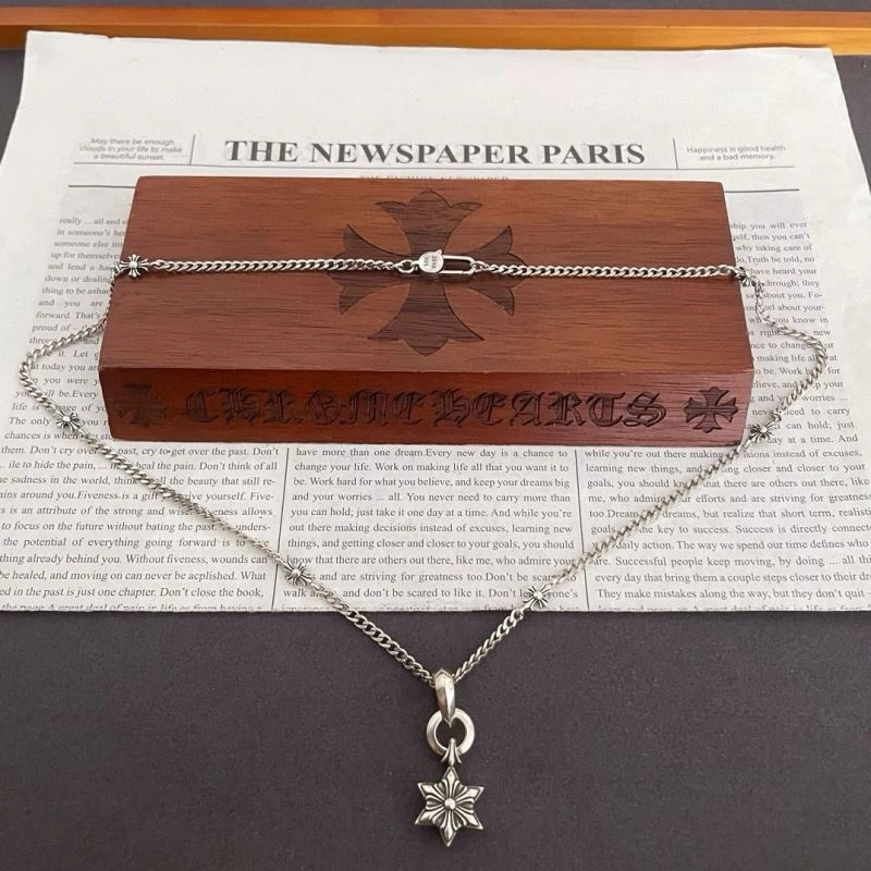 Bright Chrome Hearts Necklaces 242386
