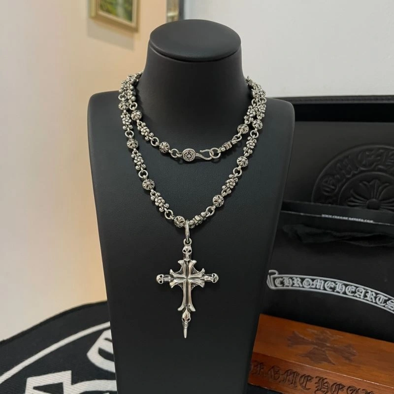 Fashionable Chrome Hearts Necklaces 242361