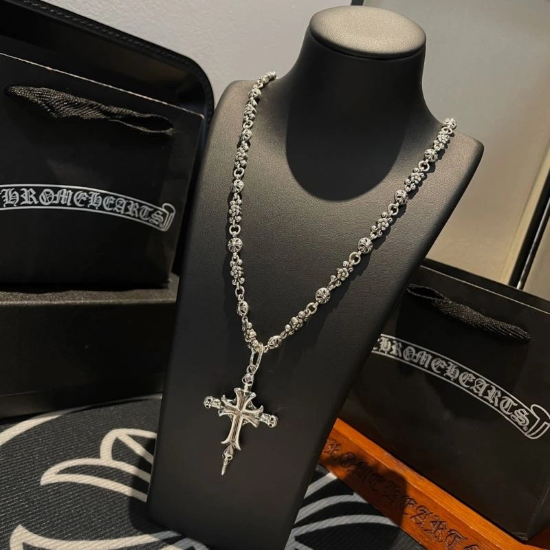Fashionable Chrome Hearts Necklaces 242361