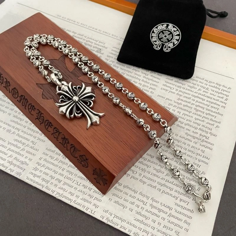 Cozy Chrome Hearts Necklaces 241882