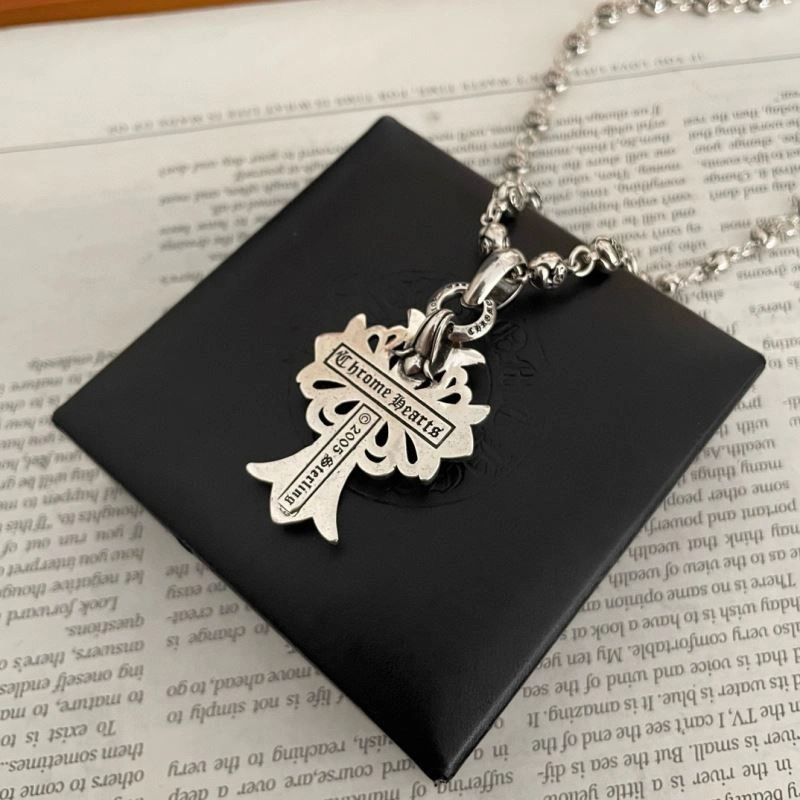 Cozy Chrome Hearts Necklaces 241882