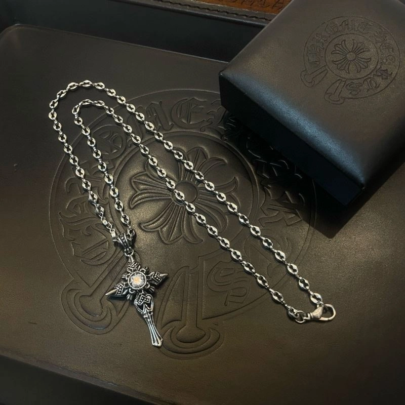 Vibrant Chrome Hearts Necklaces 241904
