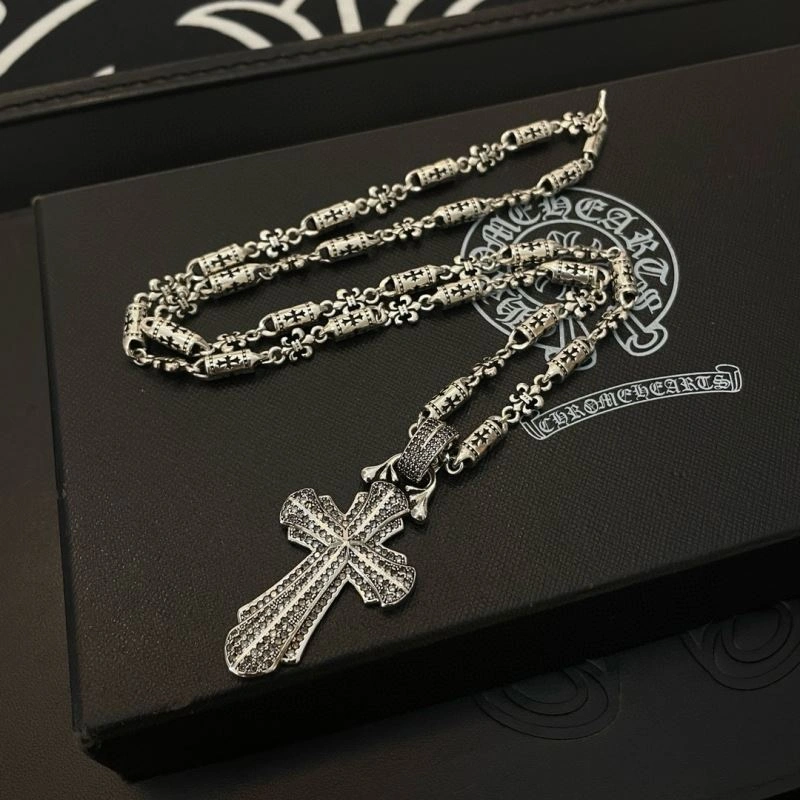 Sleek Chrome Hearts Necklaces 241828