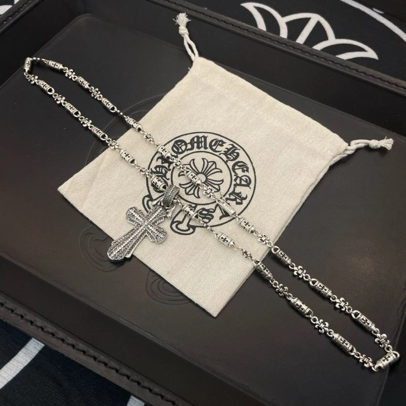 Sleek Chrome Hearts Necklaces 241828