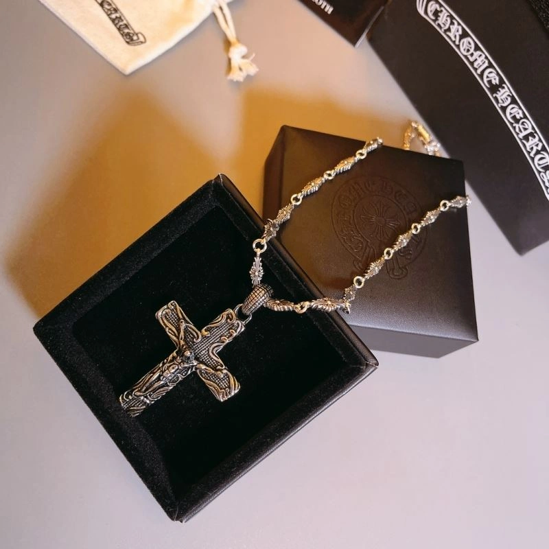Fashionable Chrome Hearts Necklaces 241807