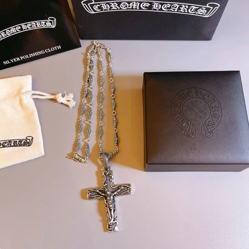 Fashionable Chrome Hearts Necklaces 241807