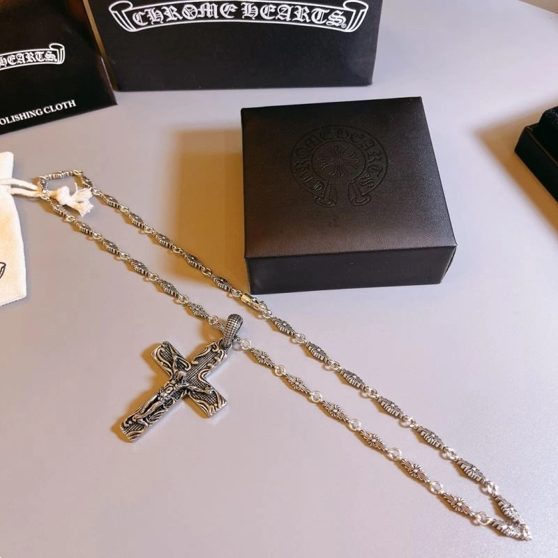 Fashionable Chrome Hearts Necklaces 241807