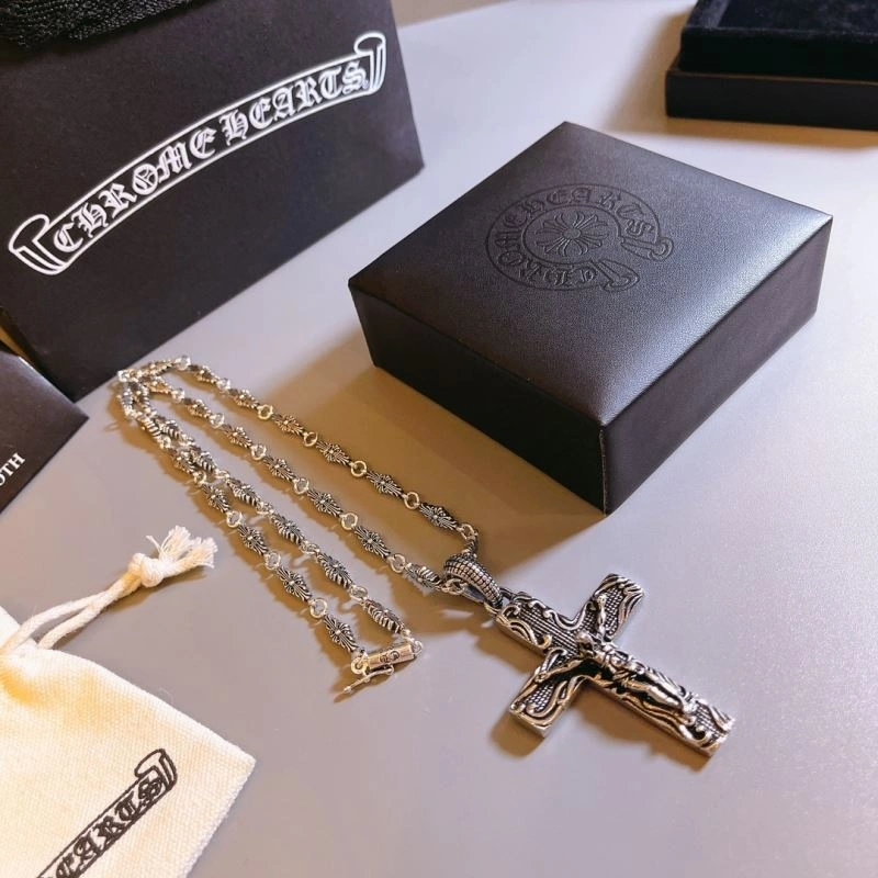 Fashionable Chrome Hearts Necklaces 241807