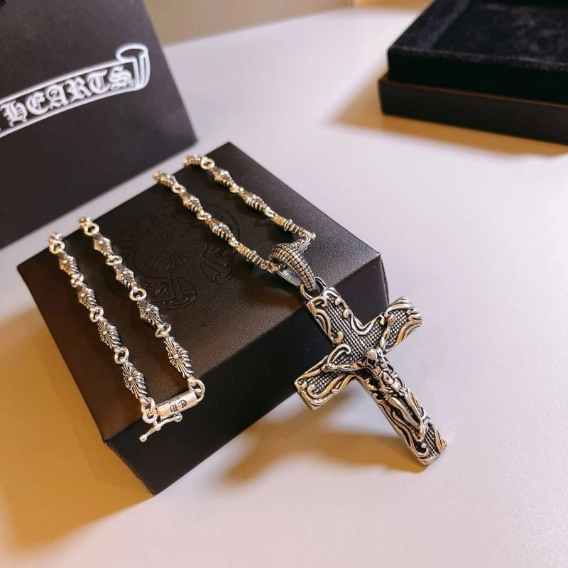 Fashionable Chrome Hearts Necklaces 241807