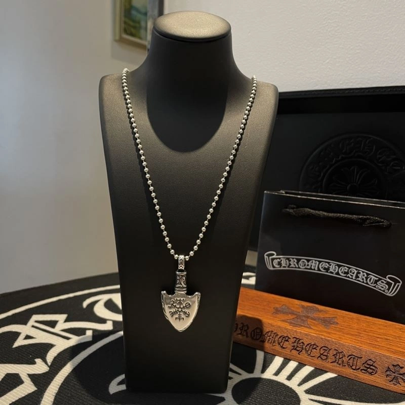 Vibrant Chrome Hearts Necklaces 241814