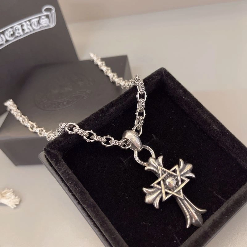 Seasonal Chrome Hearts Necklaces 241667