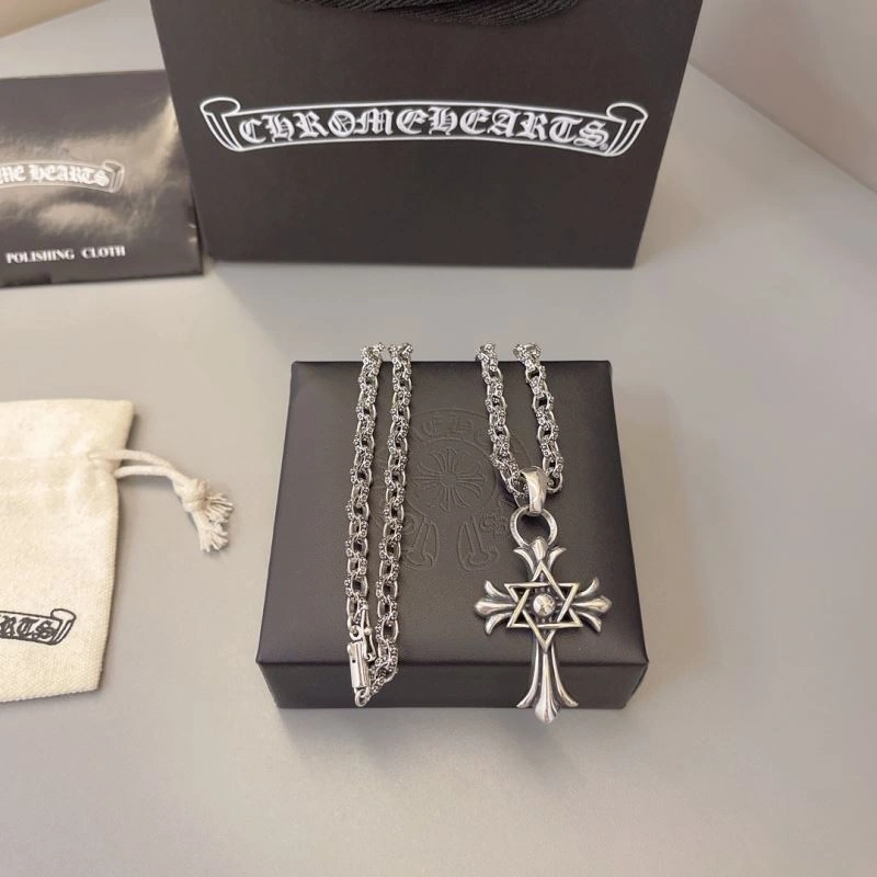 Seasonal Chrome Hearts Necklaces 241667