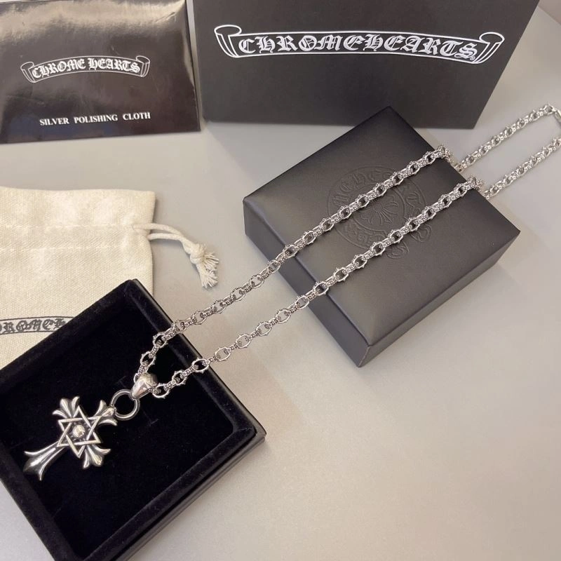 Seasonal Chrome Hearts Necklaces 241667