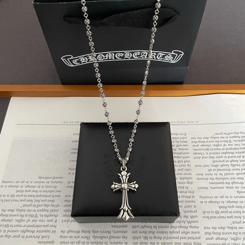 Sophisticated Chrome Hearts Necklaces 241645