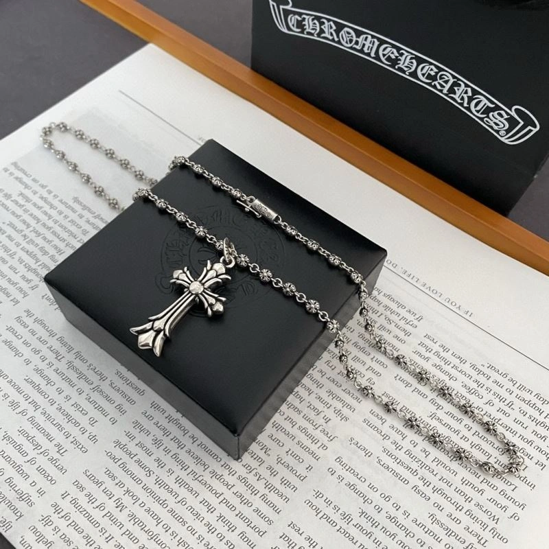 Sophisticated Chrome Hearts Necklaces 241645