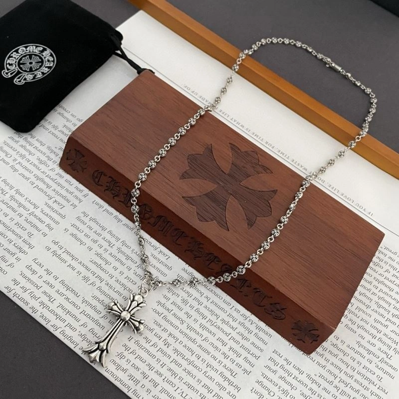 Sophisticated Chrome Hearts Necklaces 241645