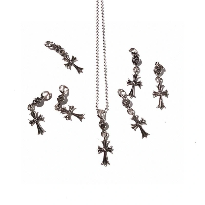 Resilient Chrome Hearts Necklaces 241627