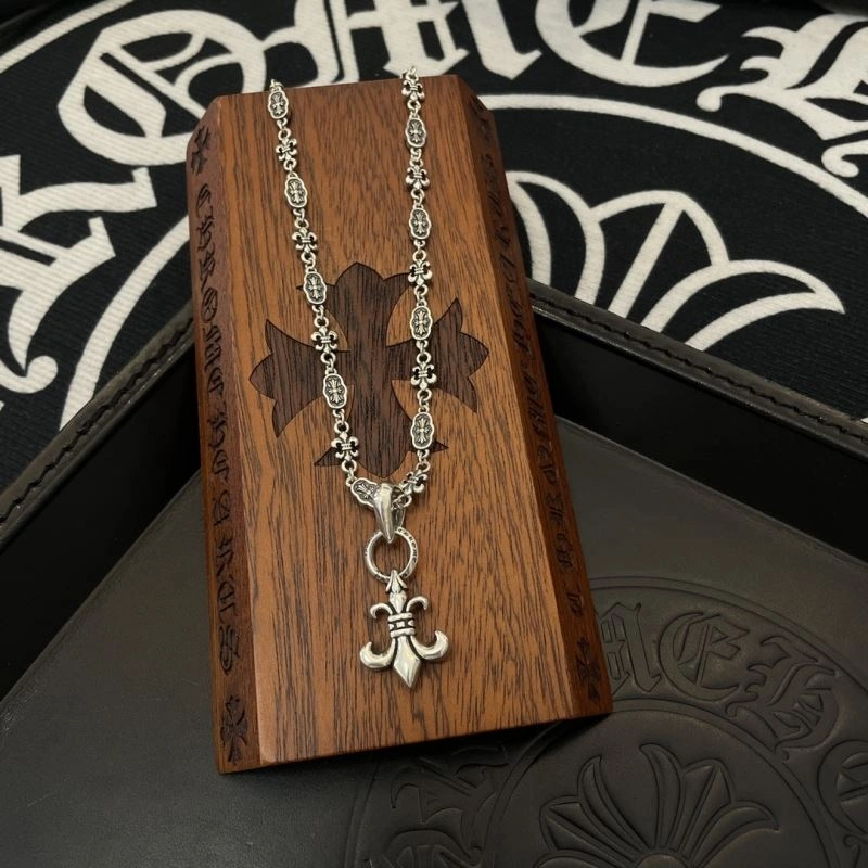 Unisex Chrome Hearts Necklaces 241629
