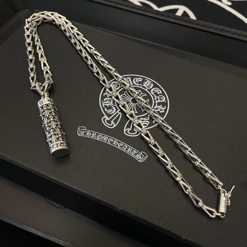 Seasonal Chrome Hearts Necklaces 241618
